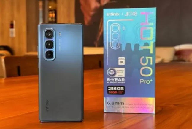 Infinix Hot 50 Pro: Layar Premium dengan Panel AMOLED Dibalut Refresh Rate 120Hz dan Kecerahan 1800 Nits