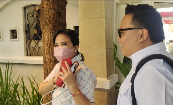 Lury Elza Memilih Bungkam soal Penggeledahan Rumah Ayahnya, Tersangka Dugaan Korupsi Pasar Cinde