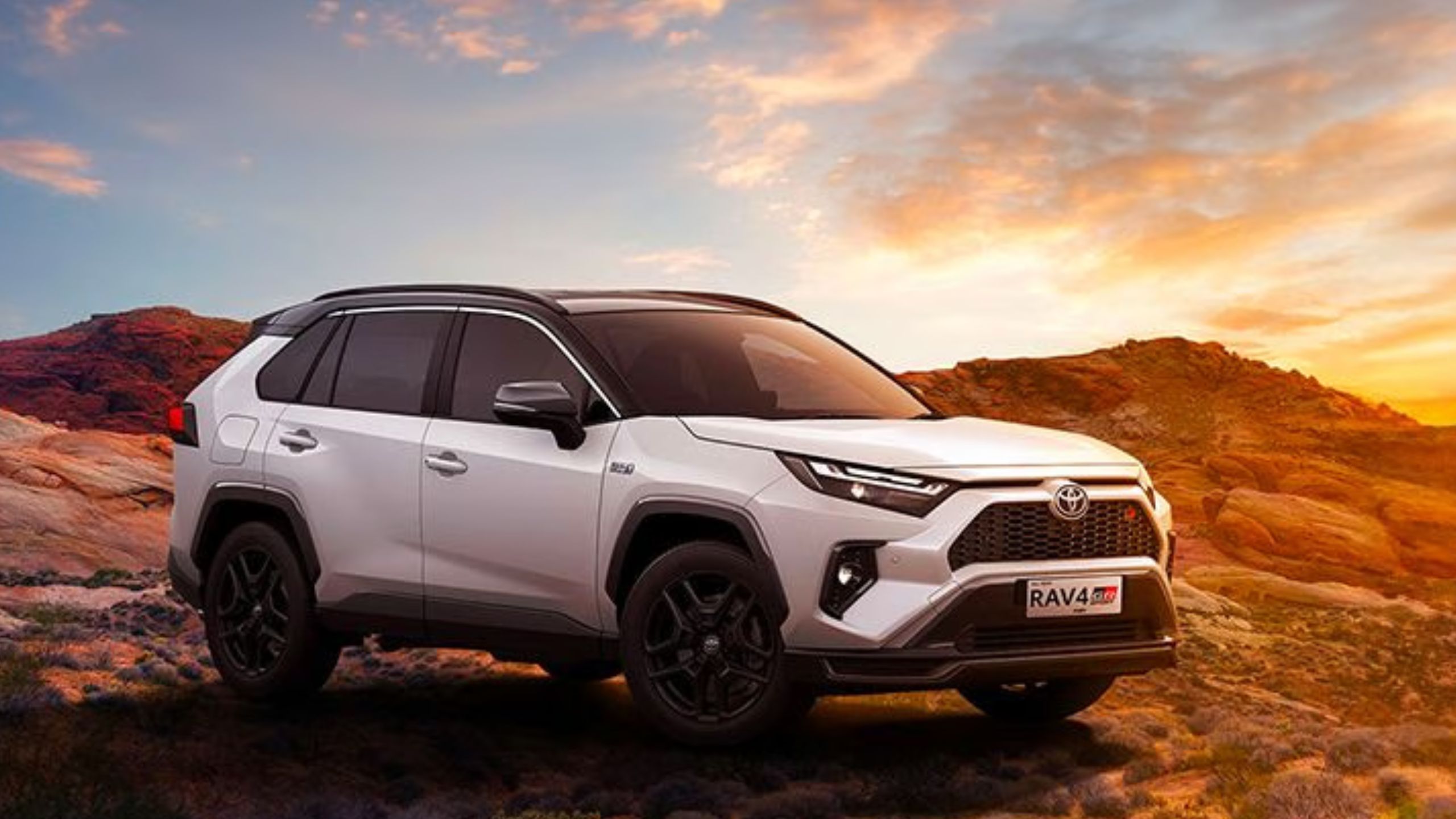 Toyota RAV4 PHEV Generasi Baru: SUV Hybrid dengan EV Mode 150 KM