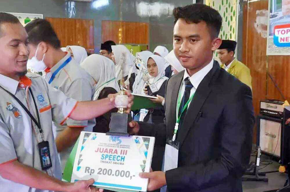 MAN 2 dan MTsN 2 Palembang Sabet Juara Umum FIM-IC V 2023