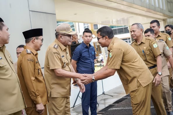 Tetap Kompak dan Berikan Banyak Manfaat Bagi Sesama, Bupati H M Toha Pimpin Apel Pagi