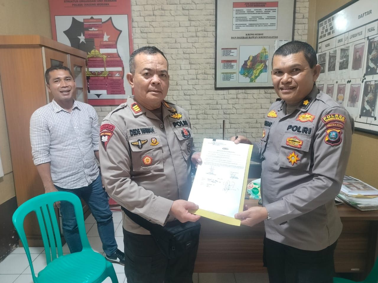 Satbrimob Polda Sumsel Diterjunkan Tangani Bencana di Sumatera, Laksanakan Randurlap dan Water Treatment