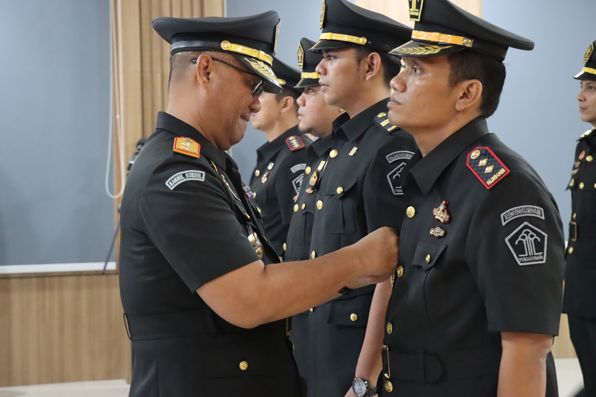 Dorong Transformasi Pelayanan Publik, Kakanwil Kemenkumham Sumsel Lantik 7 Pejabat Baru di Palembang