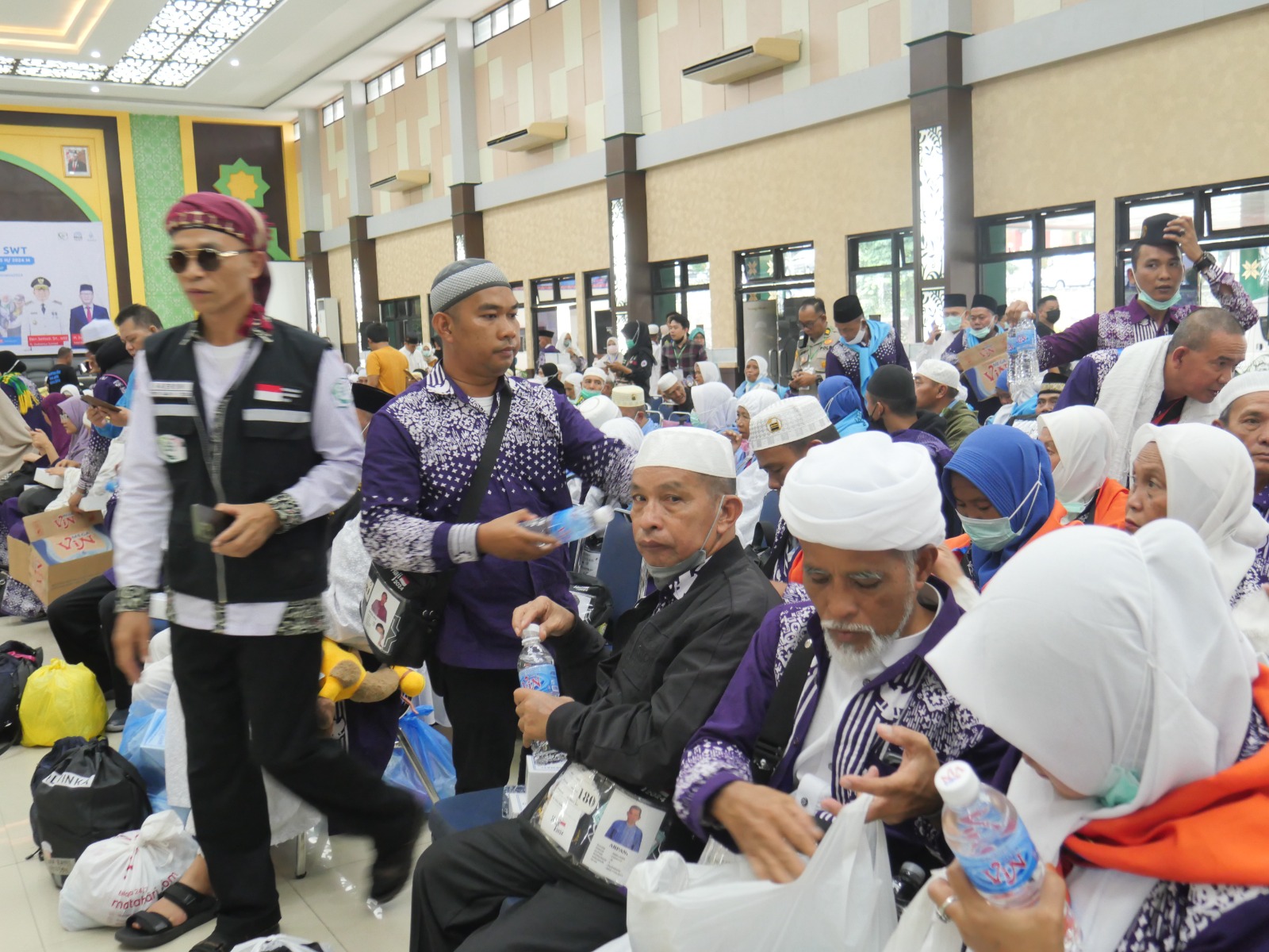 194 Ribu Lebih Jamaah Haji Indonesia Tiba di Tanah Air dengan Selamat
