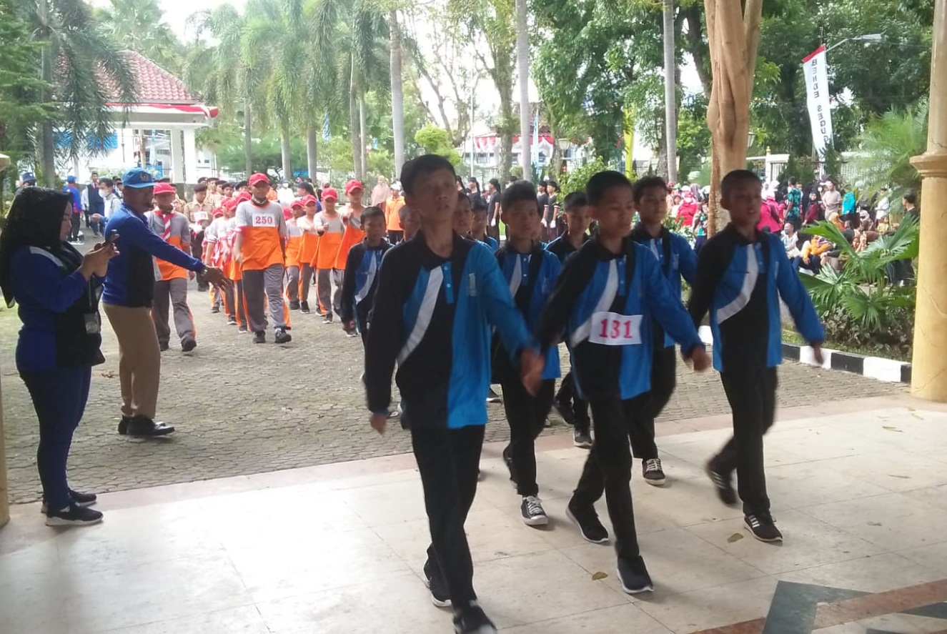 Pelajar SD dan SMP di OKI Ikuti Gerak Jalan Kreasi Meriahkan HUT RI 