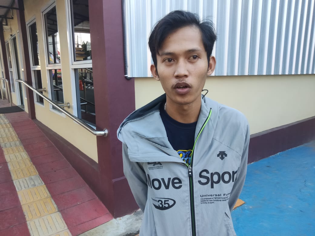 Lihat Orang Mancing di Pinggiran Sungai Musi Palembang, Motor Raib Diparkir Sejenak di Dermaga Kampung Kapitan