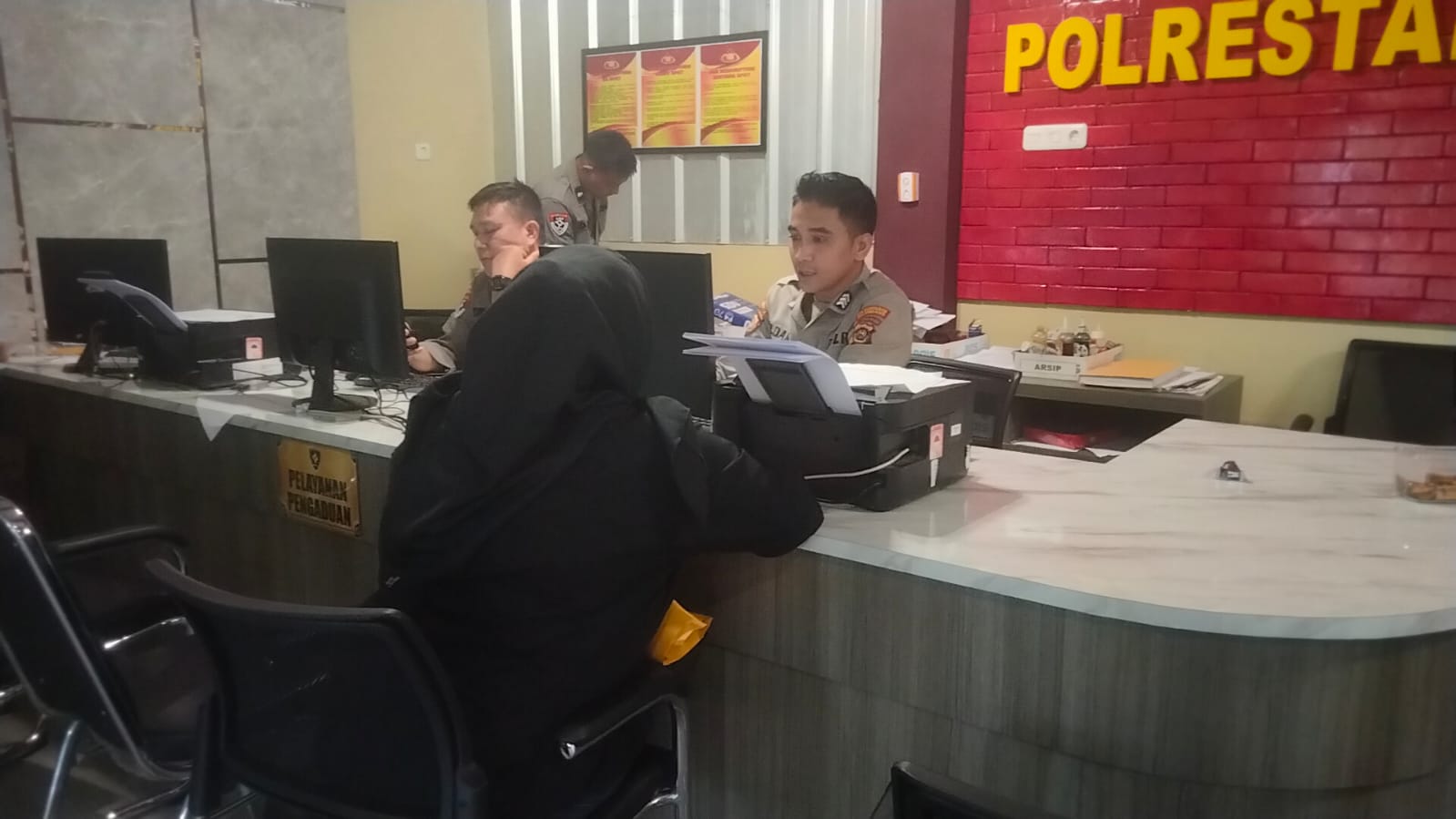 Dalih Pinjam Uang untuk Modal Usaha, Perempuan Ini Ditipu Tetangga Sendiri, Ratusan Juta Raib 