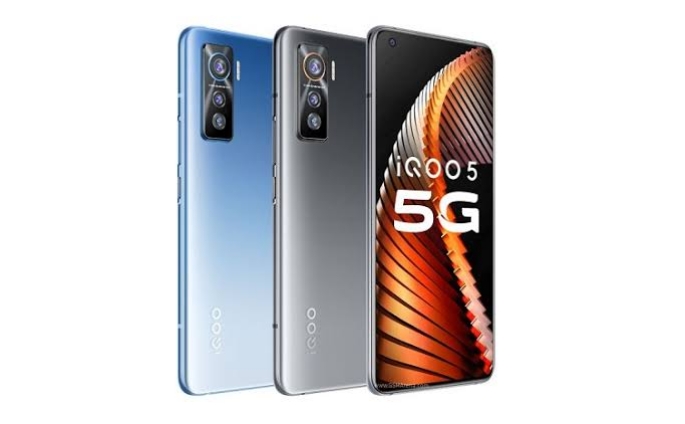 Vivo iQOO 5 5G Menawarkan Konektivitas Handal dengan Tampilan Desain Premium