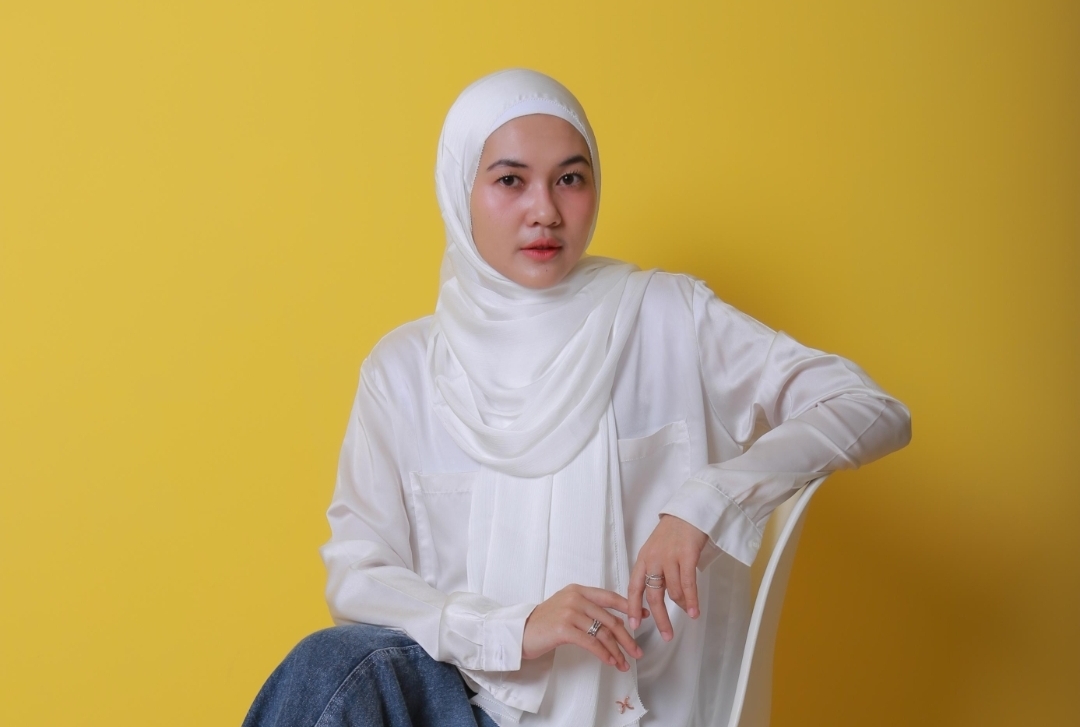 Ketika Kapur Terkikis Gadget: Guru di Tengah “Perang Sunyi” Pendidikan Modern
