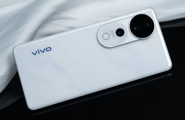 Smartphone Vivo S19 Pro: Performa Mumpuni Berkat Chipset MediaTek Dimensity 9200+ dan Desain Minimalis