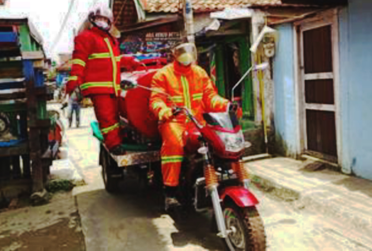 Ketua RT Ini Sulap Motor Covid Jadi Motor Damkar Wak Jago, Ini Fungsinya? 