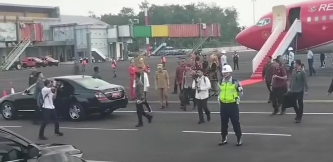 Presiden Joko Widodo Mendarat di Lubuklinggau Disambut Hangat Warga, Berikut Agendanya di Mura dan Muratara