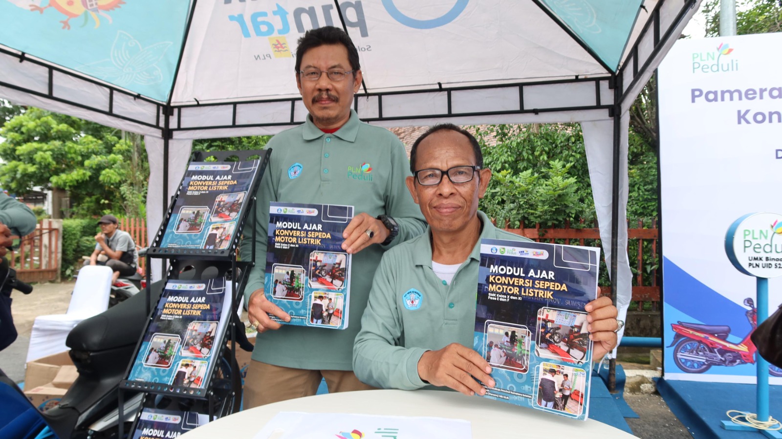 PLN UID S2JB dan Disdik Sumsel Gelar Pameran Motor Listrik Gaungkan Transisi Energi  