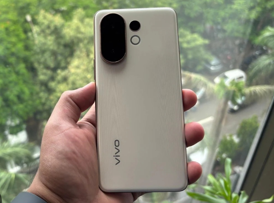 Andalkan 90W FlashCharge, Vivo T4 Pro Tawarkan Pengisian Cepat dan Praktis