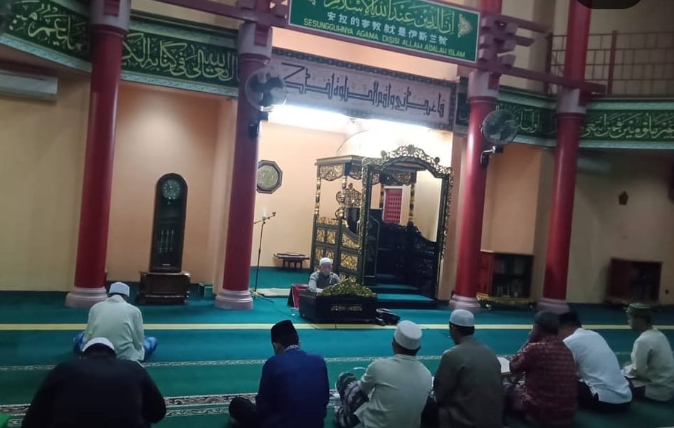 Hati Bergetar, Inilah Kisah Nyata Mualaf di Masjid Cheng Ho Palembang
