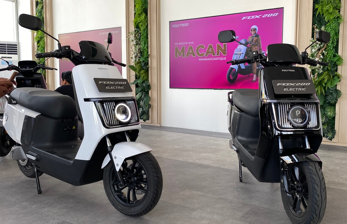 Motor Listrik Polytron Fox 200 Dibekali Motor 1.500 Watt dengan Jarak Tempuh 85 Km