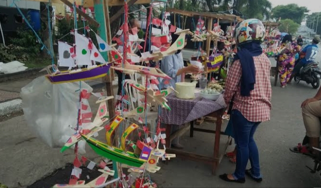 Sambut HUT Kemerdekaan 17 Agustus, Pedagang Telok Abang Mulai Menjamur di Kota Palembang 