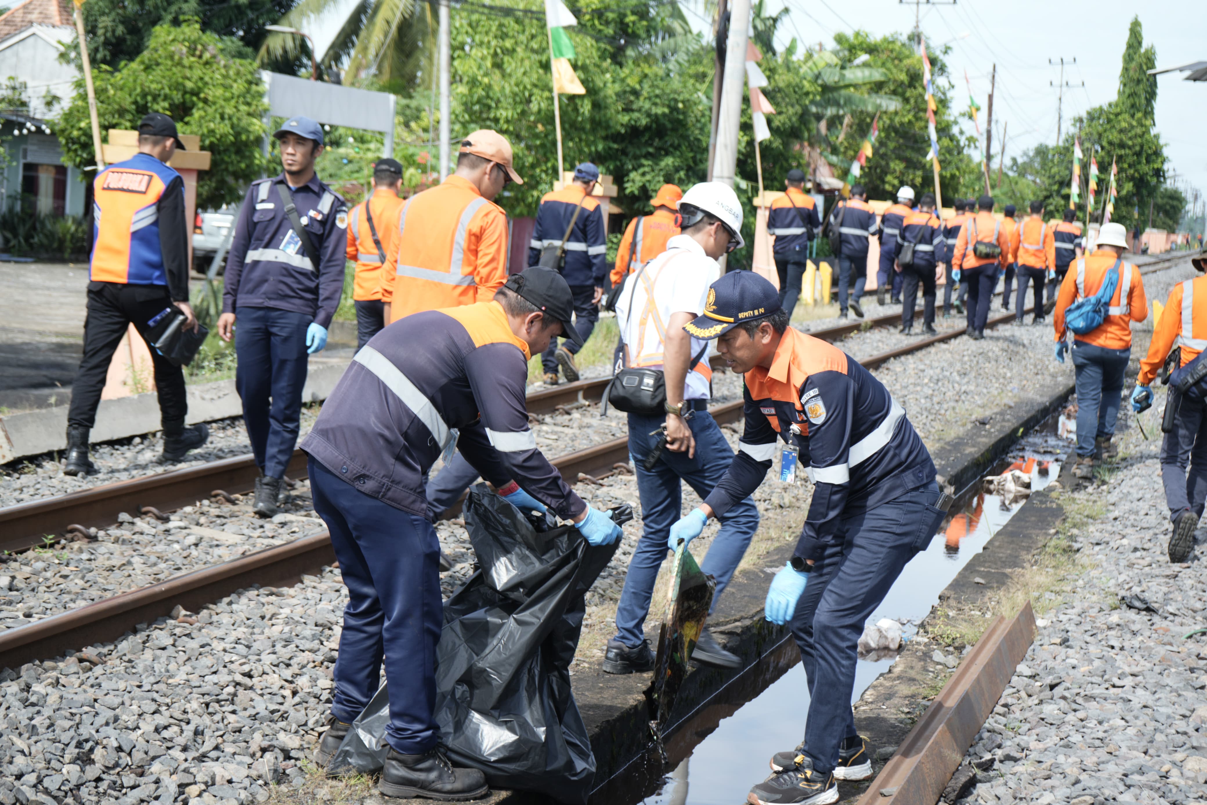 KAI Palembang Rutin Lakukan Safety Walkthrough, Cegah Dini Gangguan Jalur dan Kecelakaan