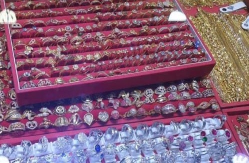 Harga Perhiasan Emas di Palembang Naik, Satu Suku Tembus Rp5.800.000