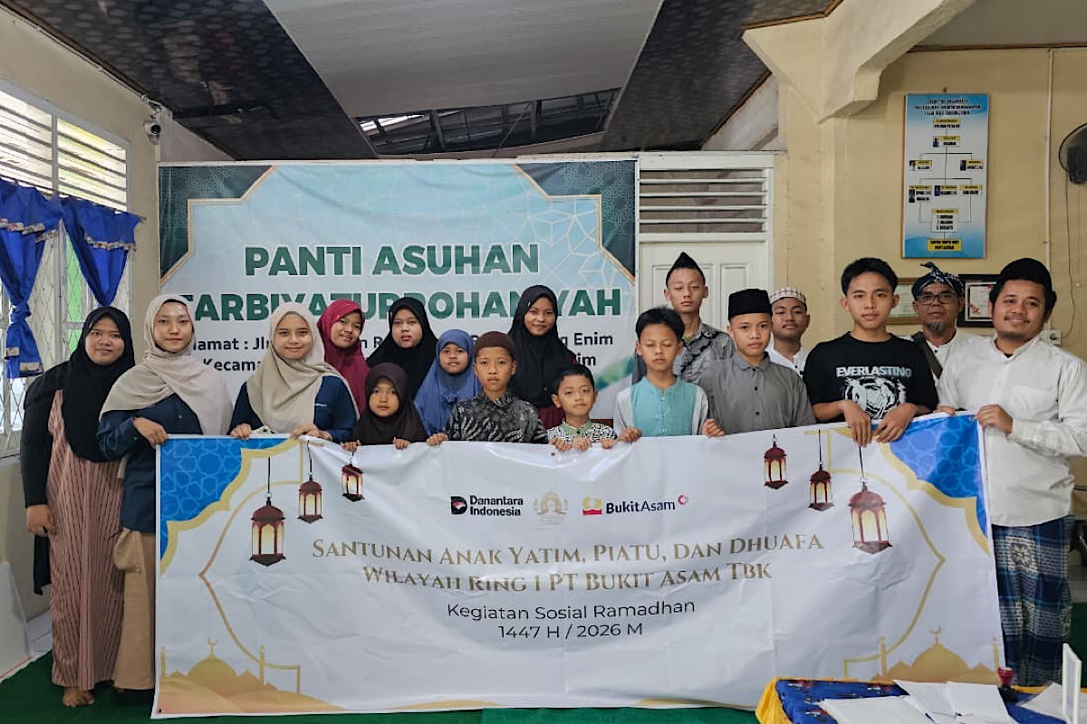 Ramadhan 1447 H, PTBA Berikan Santunan Anak Yatim, Piatu, dan Duafa di Wilayah Ring I