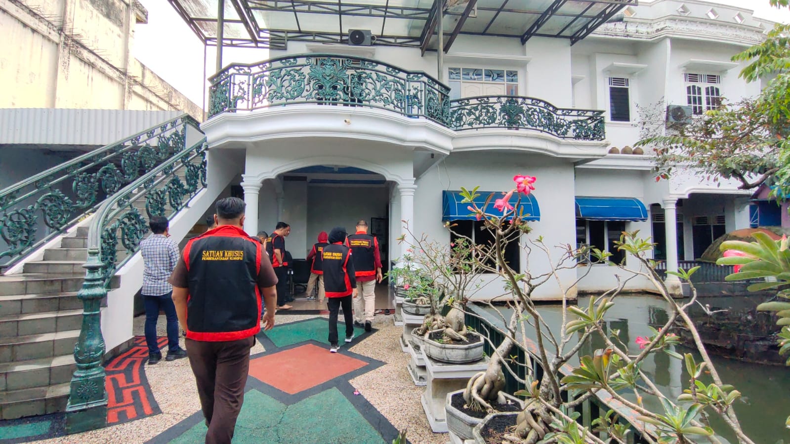 Rumah Mewah Harnojoyo Tersangka Korupsi Pasar Cinde Palembang Ikut Digeledah Kejati Sumsel