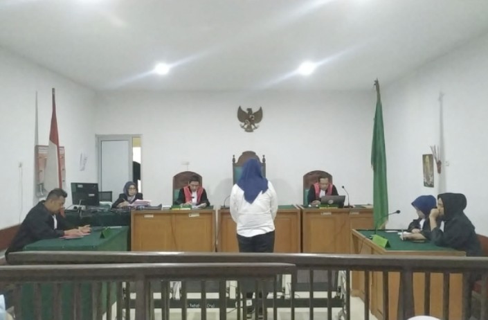 Terbukti Bobol Sistem Bank hingga Gelapkan Rp5,2 Miliar, Eks Teller Ini Dihukum 4 Tahun 6 Bulan Penjara