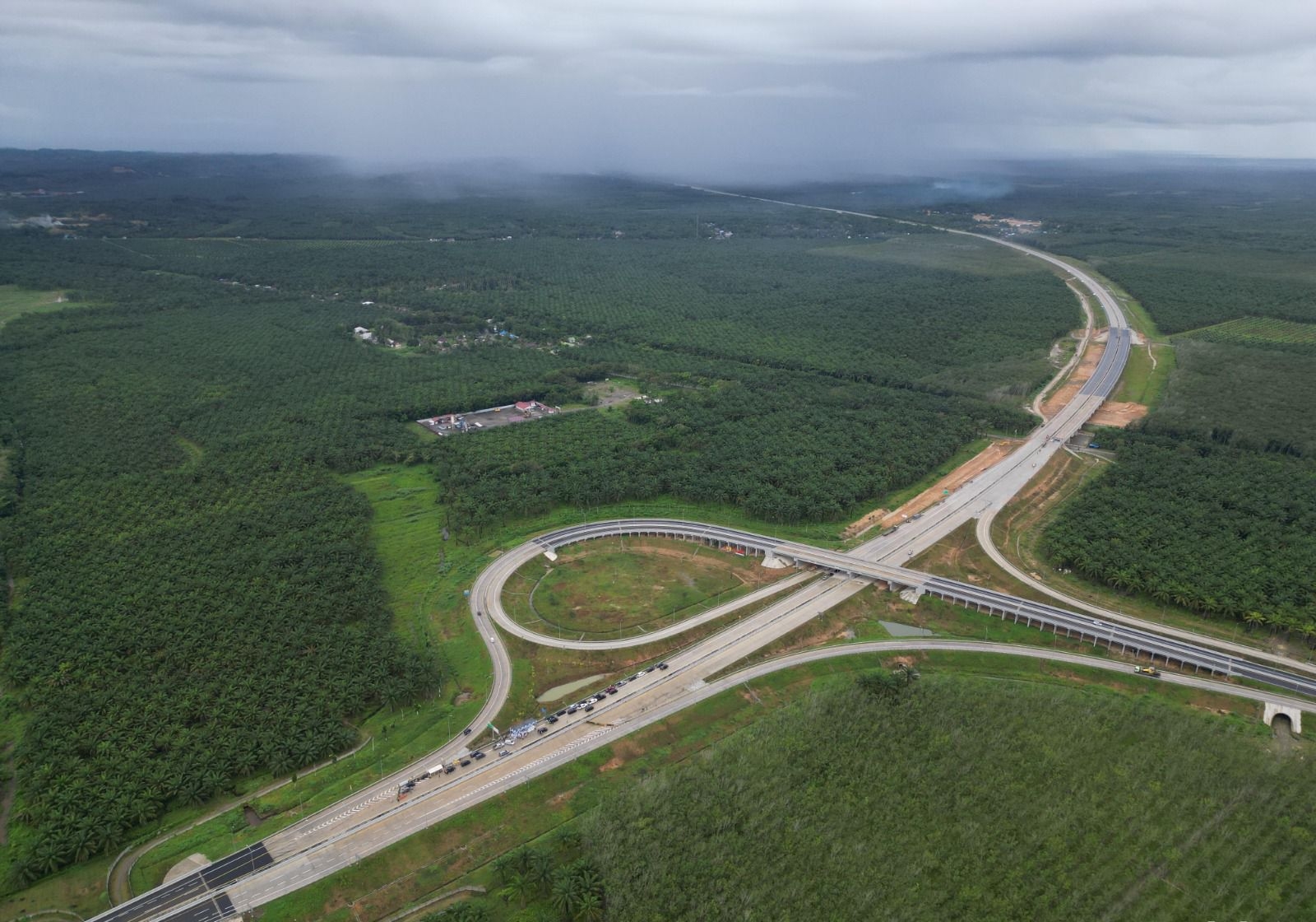 100 Hari Kepemimpinan Prabowo-Gibran, 3 Ruas Jalan Tol Trans Sumatera Siap Diresmikan