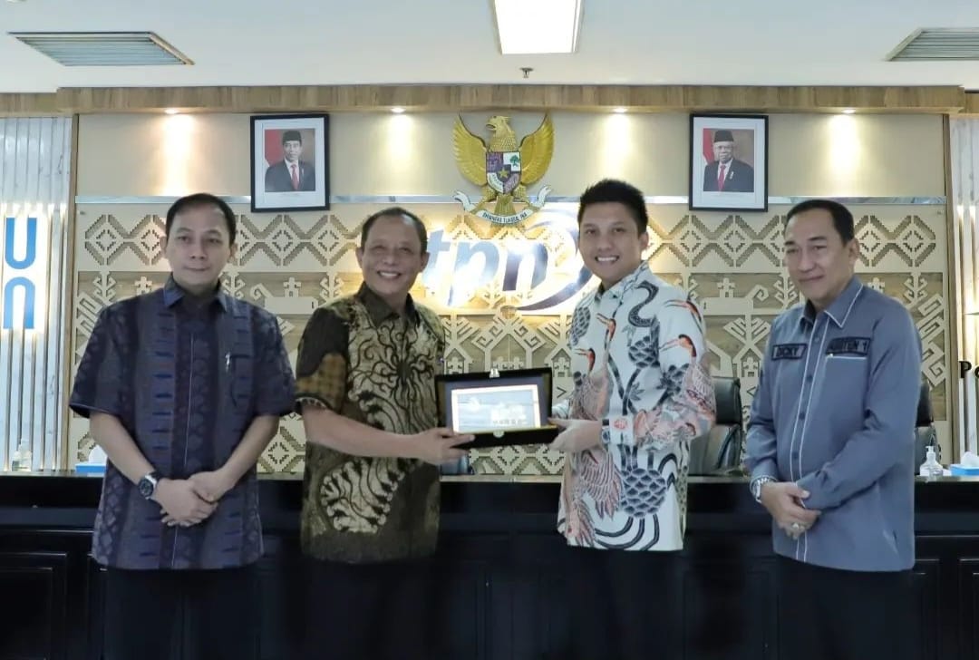  Bupati Ogan Ilir Lakukan Pertemuan dengan Direksi PTPN VII di Lampung, Bahas Soal Tukar Guling Lahan Tanjung 