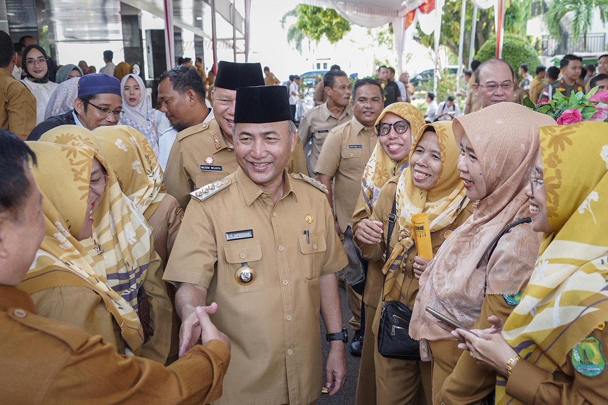 Semangat Baru Pasca Lebaran: Pj Bupati Apriyadi Pimpin Apel Bersama dan Halal Bihalal di Muba