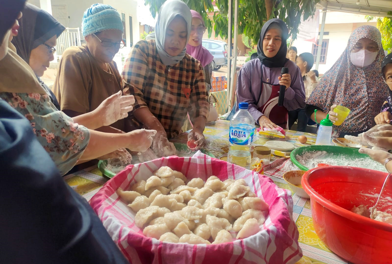 Pelatihan Pempekpreneurship, Pemberdayaan Ibu Rumah Tangga di Palembang untuk Kemandirian Ekonomi