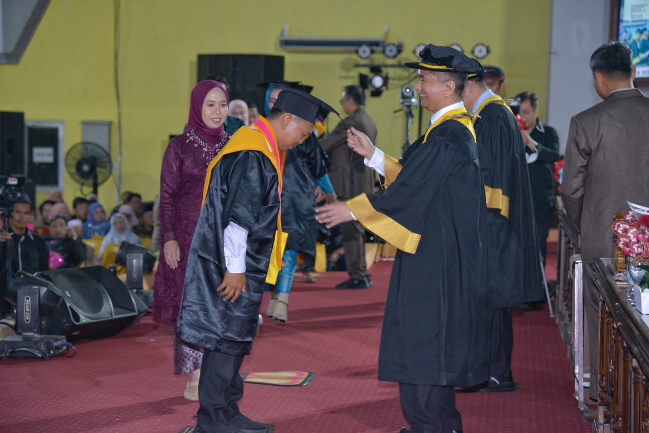 Universitas Sriwijaya Lepas 1.885 Sarjana Baru di Wisuda Perdana Tahun 2025, Rektor Sebut Gelaran Istimewa