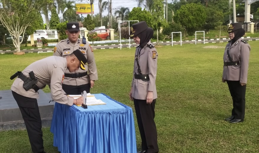 Kapolres Pimpin Sertijab Perwira Polres Ogan Ilir, Kompol Andem Dewi Jabat Kabag Ren yang Baru