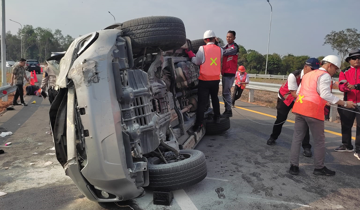 Kronologis Kecelakaan Rombongan Official Kontingen Ogan Ilir di Tol Indraprabu, Sopir Diduga Gagal Fokus