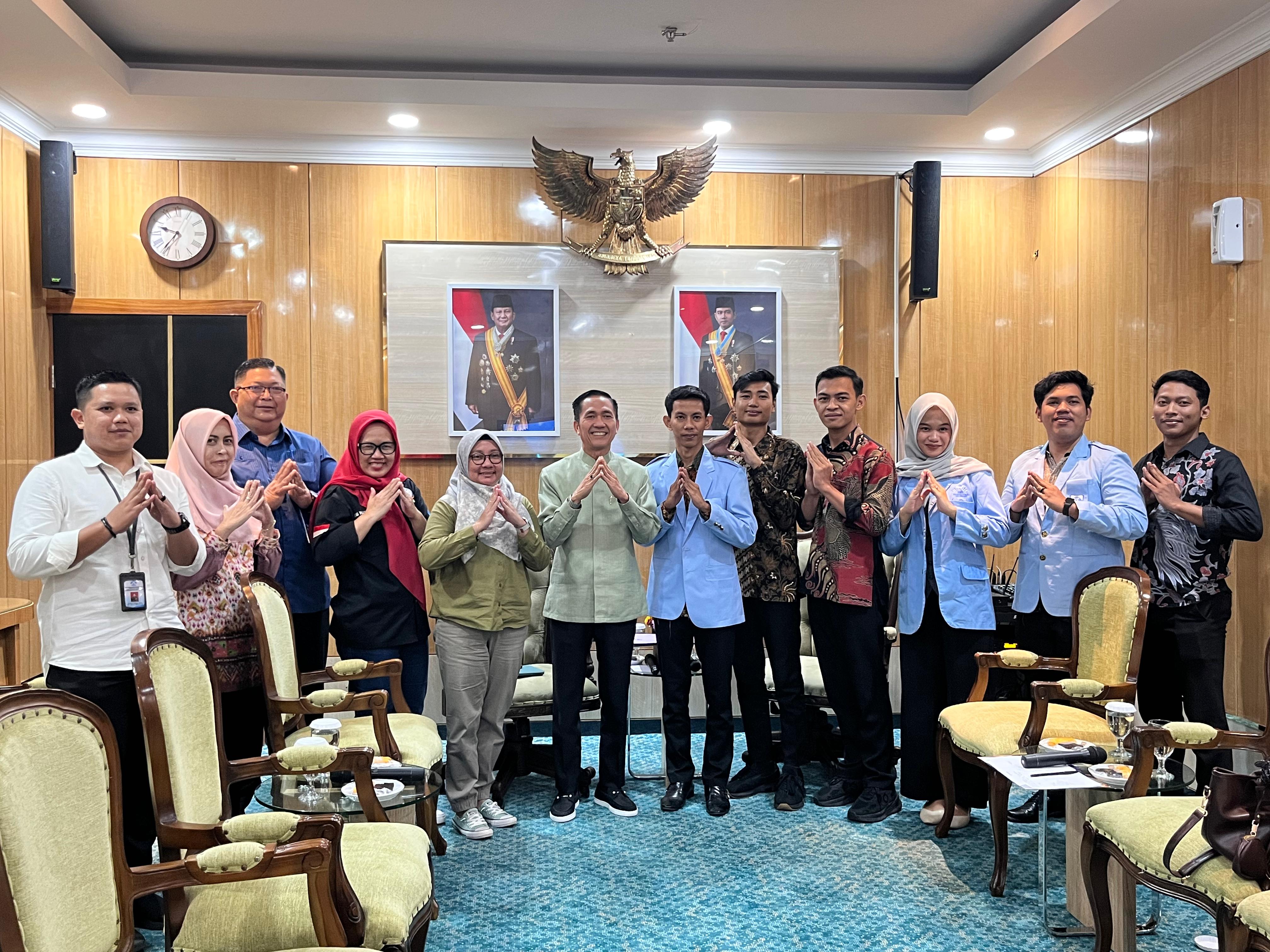 Dukung Semangat Mahasiswa, Ratu Dewa Beri Motivasi ke DEMA UIN Raden Fatah