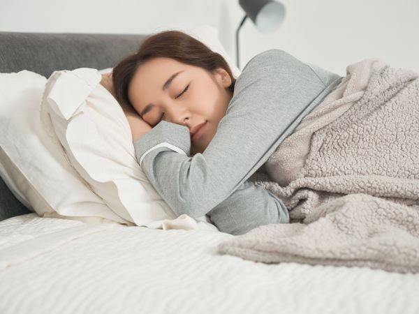 Waspada! Begini 6 Bahaya Langsung Tidur Setelah Makan Sahur, Nomor 5 Mengerikan