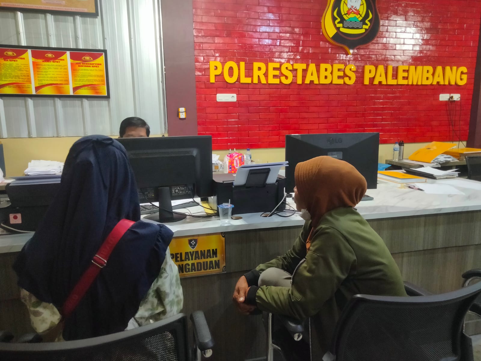 Terima Telepon Ditawarkan Hadiah Namun Diminta Selesaikan Misi, IRT di Palembang Merugi Puluhan Juta