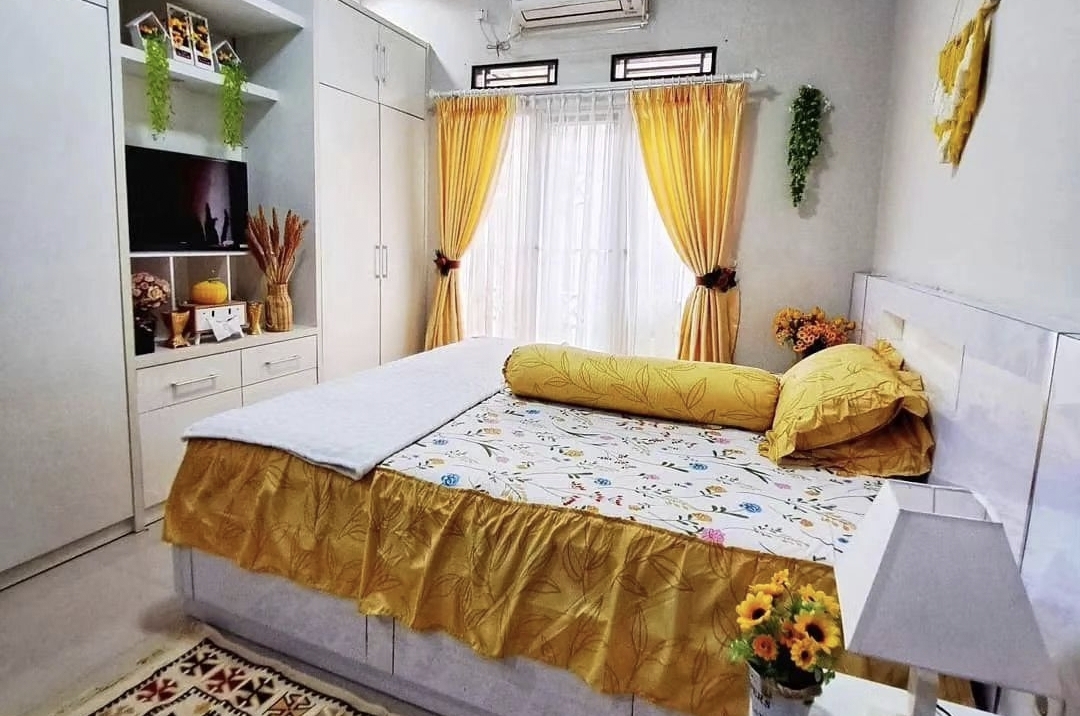 Menurut Feng Shui, Meletakkan Televisi di Kamar Tidur Ternyata Bisa Bikin Energi Negatif, Kok Bisa? 