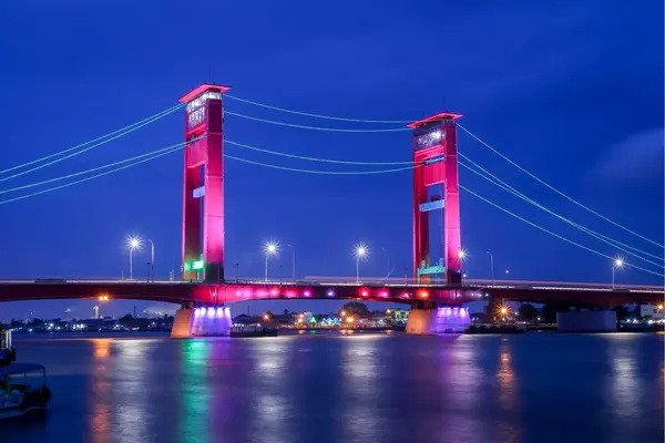 8 Fakta Jembatan Ampera. Pernah Menjadi Jembatan Terpanjang di Asia Tenggara
