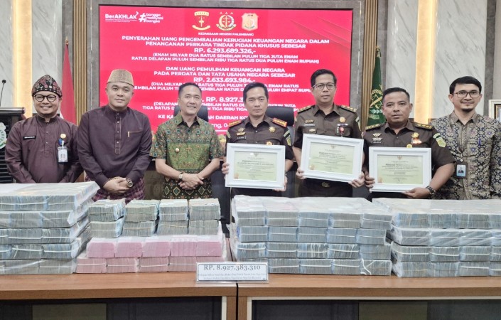 Sukses Pulihkan Uang Negara Rp8,9 Miliar, Ratu Dewa Apresiasi Kinerja Kejari Palembang