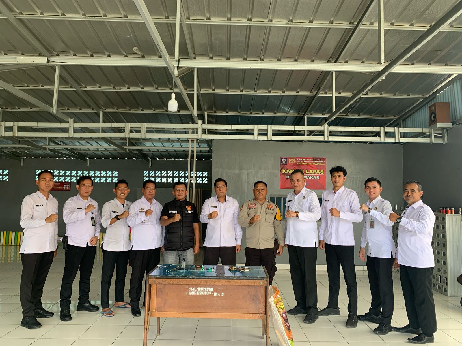 Tekankan Komitmen Berantas Barang Terlarang, Lapas Tanjung Raja Ogan Ilir Gelar Razia Gabungan