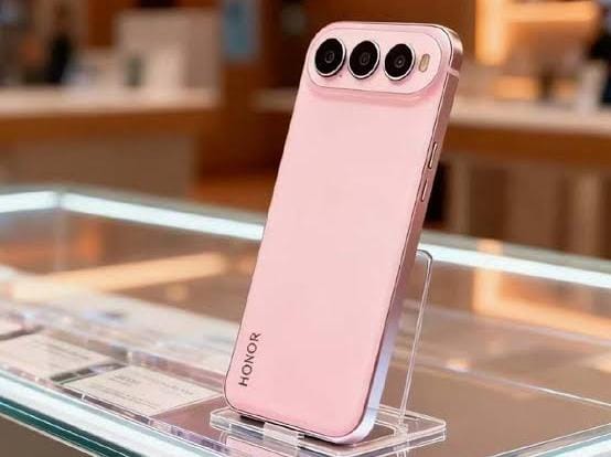 Honor 500 Pro Tampil dengan Desain Futuristik Dibalut Kapasitas Baterai Jumbo