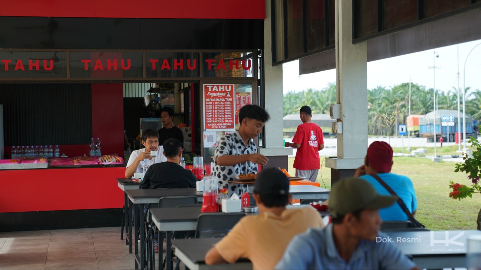 Hutama Karya Fasilitasi 792 UMKM di Rest Area Tol Trans Sumatera, Wujudkan UMKM Maju Berkelanjutan