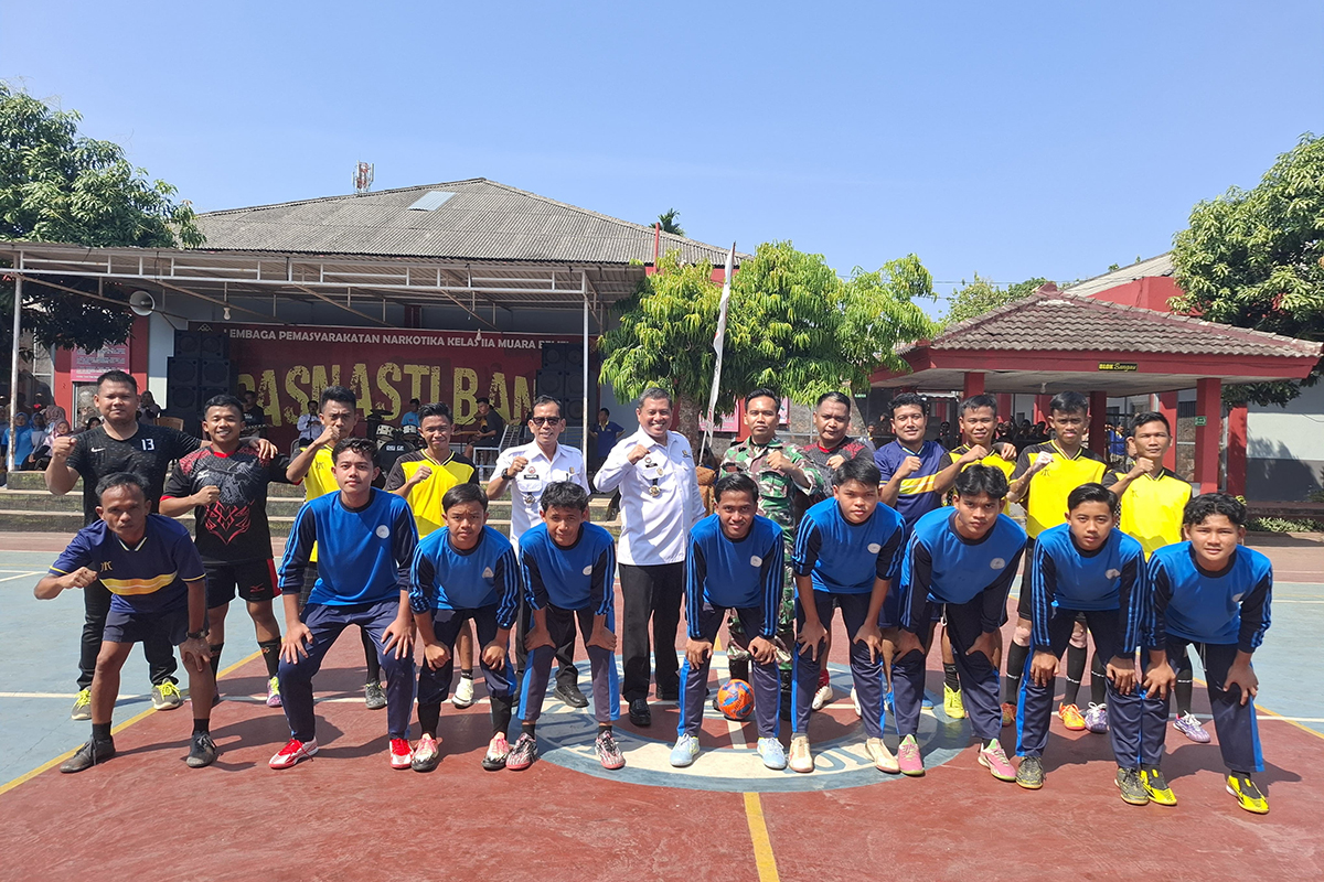 Gelorakan Sportivitas! Lapas Narkotika Muara Beliti Gelar Futsal Persahabatan dengan Santri Ponpes Darussalam