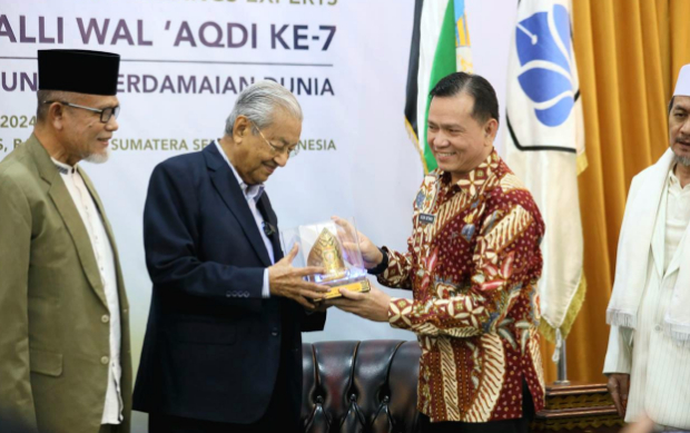 Disambut Pj Gubernur Elen Setiadi, PM Malaysia Mahathir Lakukan Kunjungan ke Sumsel