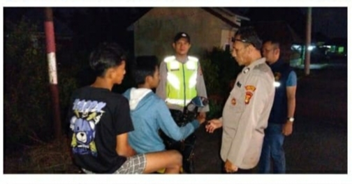 Tak Kenakan Helm Saat Razia KRYD Malam Libur Polsek Pemulutan Ogan Ilir, Pengendara Hanya Ditegur Humanis