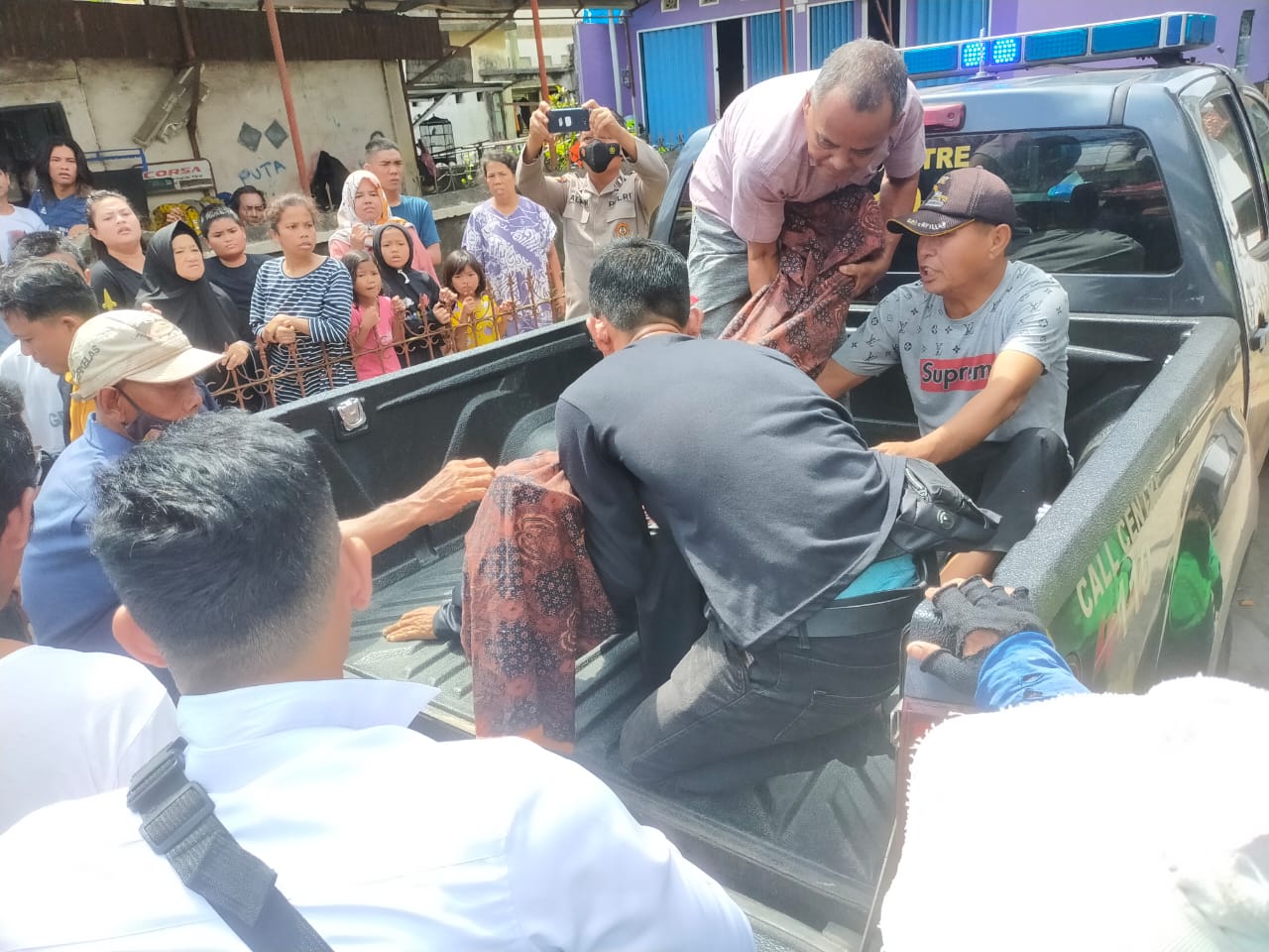 Innalillahi, Sudirman Ditemukan Meninggal Dunia di Dalam Becak Miliknya