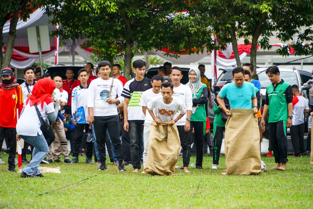 Asik dan Seru, Lomba Permainan Tradisional Perayaan HUT ke-78 RI di Pemkab Muba