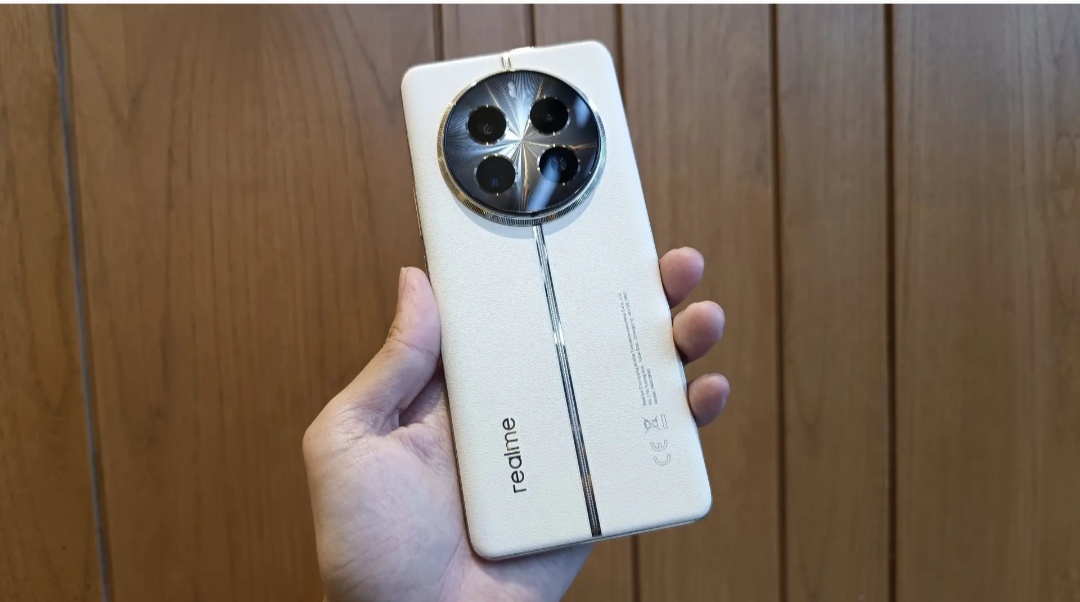 HP Realme 12+ 5G Kelas Menengah Usung sensor Sony LYT-600 dan OIS