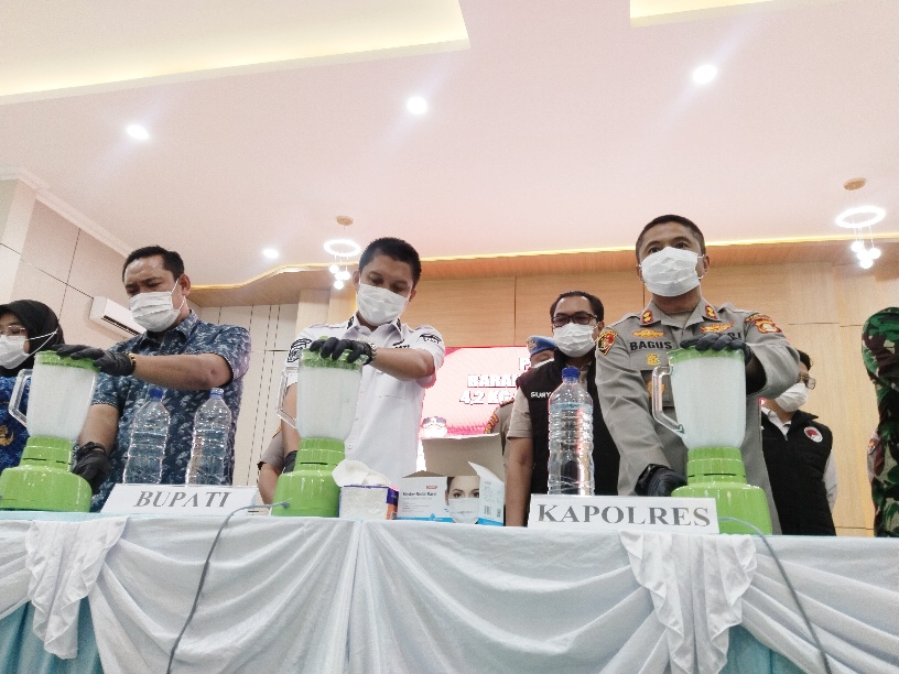 Fantastis! Barang Bukti Sabu 4,2 Kg Senilai Rp 5,4 Miliar Diblender Jadi 'Jus' oleh Polres Ogan Ilir