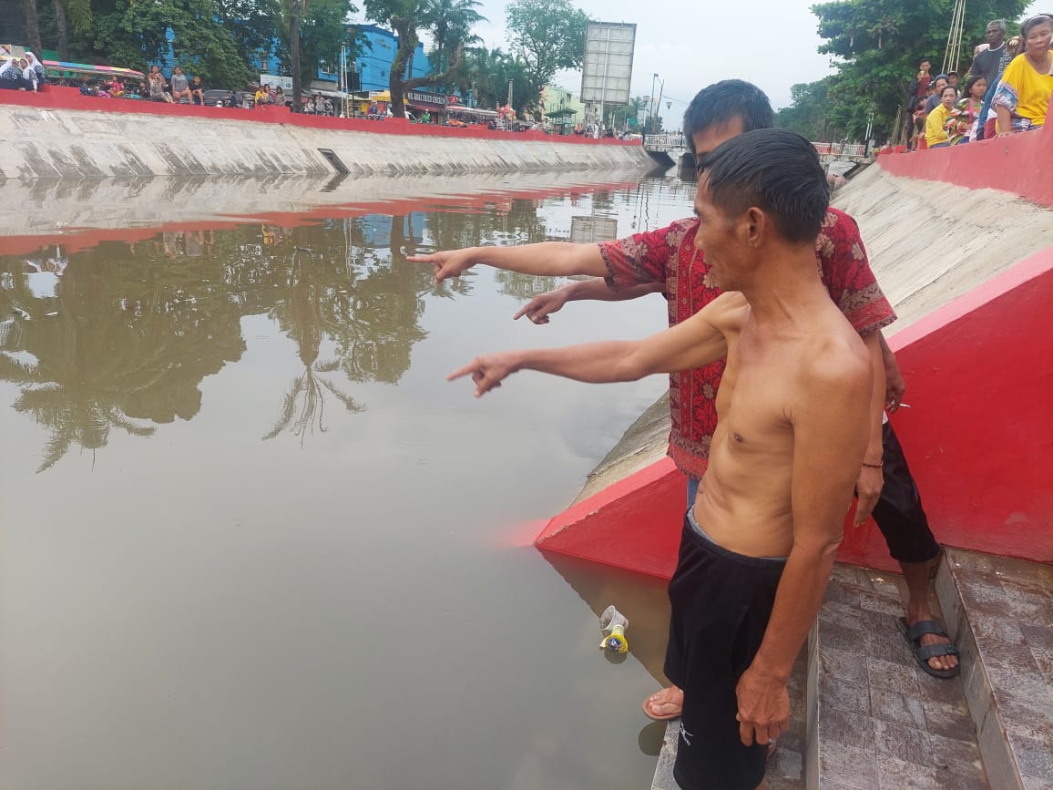 Berenang di Sungai Sekanak Lambidaro, Pelajar Ditemukan Tewas Tenggelam